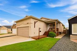 107 Paul Martin DR  Winnipeg, MB R2C 5M4