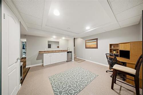 107 Paul Martin Dr, Winnipeg, MB - Indoor