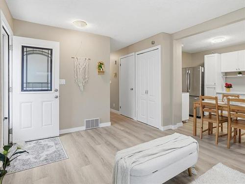 100 Ashworth St, Winnipeg, MB - Indoor