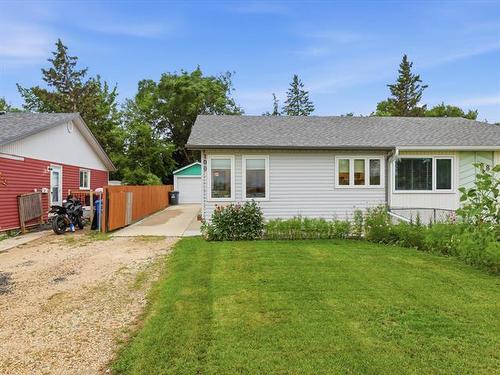100 Ashworth St, Winnipeg, MB - Outdoor