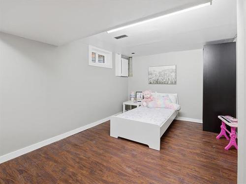 100 Ashworth St, Winnipeg, MB - Indoor