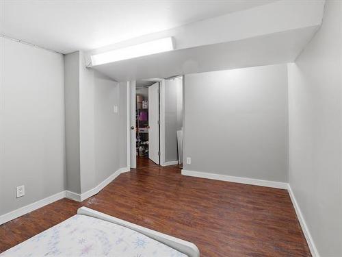 100 Ashworth St, Winnipeg, MB - Indoor Photo Showing Other Room