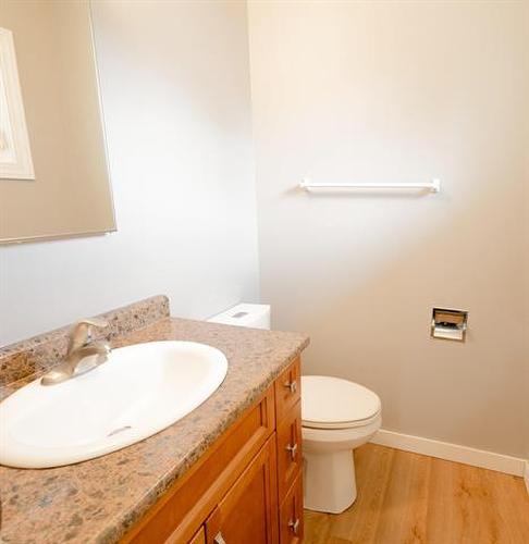 67 Maberley Rd, Winnipeg, MB - Indoor Photo Showing Bathroom