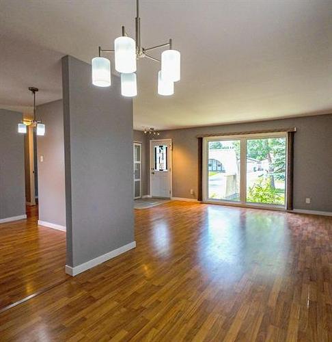 67 Maberley Rd, Winnipeg, MB - Indoor