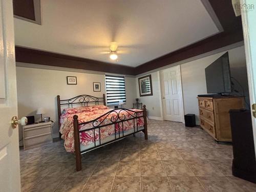 34 Clements Avenue, Yarmouth, NS - Indoor Photo Showing Bedroom