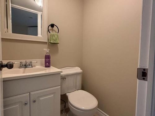 34 Clements Avenue, Yarmouth, NS - Indoor Photo Showing Bathroom