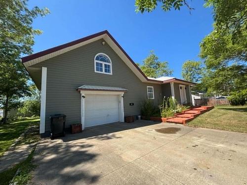 34 Clements Avenue, Yarmouth, NS - Outdoor