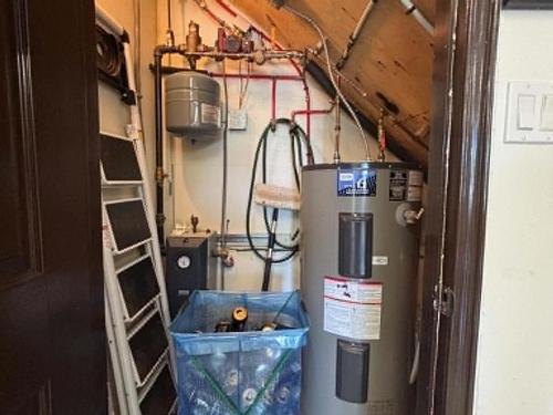 34 Clements Avenue, Yarmouth, NS - Indoor Photo Showing Basement