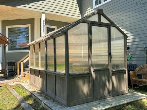 34 Clements Avenue, Yarmouth, NS - Outdoor With Exterior