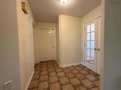 34 Clements Avenue, Yarmouth, NS - Indoor Photo Showing Other Room
