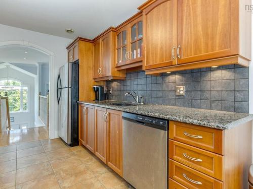 88 Bellbrook Crescent, Dartmouth, NS - Indoor Photo Showing Kitchen