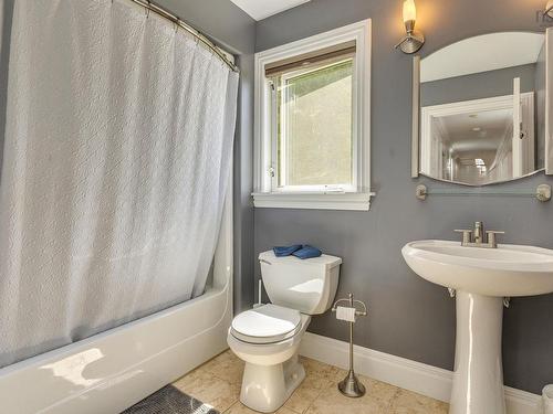 88 Bellbrook Crescent, Dartmouth, NS - Indoor Photo Showing Bathroom