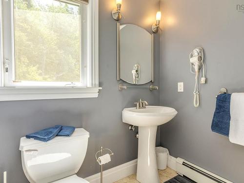88 Bellbrook Crescent, Dartmouth, NS - Indoor Photo Showing Bathroom
