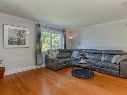 88 Bellbrook Crescent, Dartmouth, NS - Indoor Photo Showing Living Room