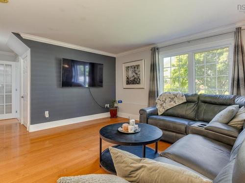 88 Bellbrook Crescent, Dartmouth, NS - Indoor Photo Showing Living Room