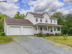 72 Elmwood Drive  Elmsdale, NS B2S 0A2