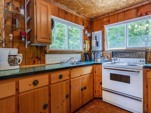 40 Hide Away Lane, Crossburn, NS - Indoor Photo Showing Kitchen