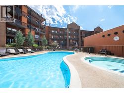 Outdoor Pool - 