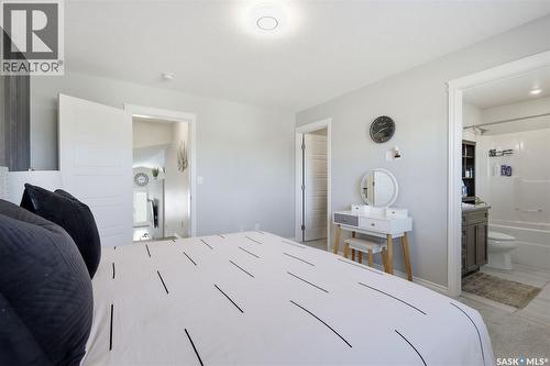 351 Kolynchuk Manor, Saskatoon, SK - Indoor Photo Showing Bedroom