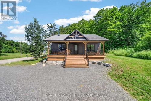 106 LONG POINT ROAD  Leeds And The Thousand Islands, ON K0E 1N0