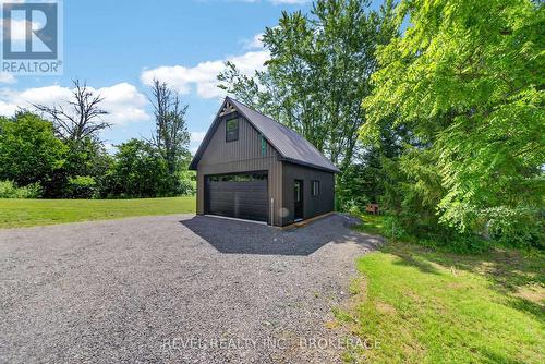 106 Long Point Road, Leeds And The Thousand Islands, ON - Outdoor