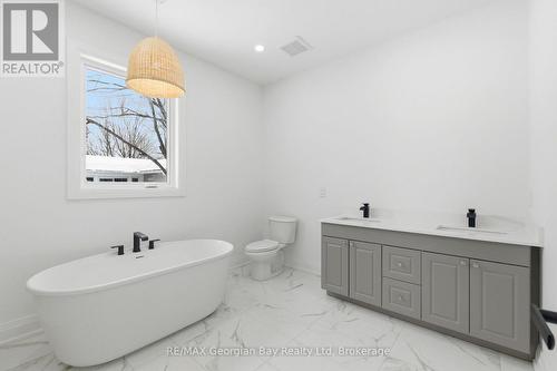 Primary Ensuite - 49 Beaufort Crescent, Tiny, ON - Indoor Photo Showing Bathroom