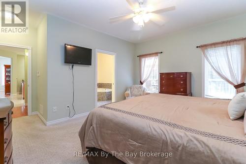 60 Martyn Drive, Wasaga Beach, ON - Indoor Photo Showing Bedroom