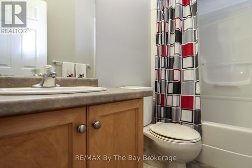 60 Martyn Drive, Wasaga Beach, ON - Indoor Photo Showing Bathroom