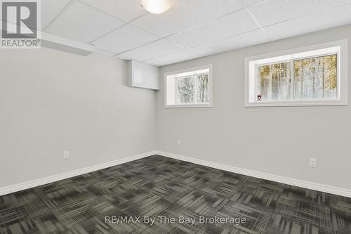 60 Martyn Drive, Wasaga Beach, ON - Indoor Photo Showing Other Room