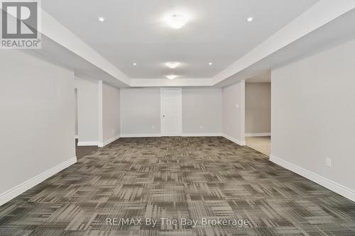 60 Martyn Drive, Wasaga Beach, ON - Indoor Photo Showing Other Room