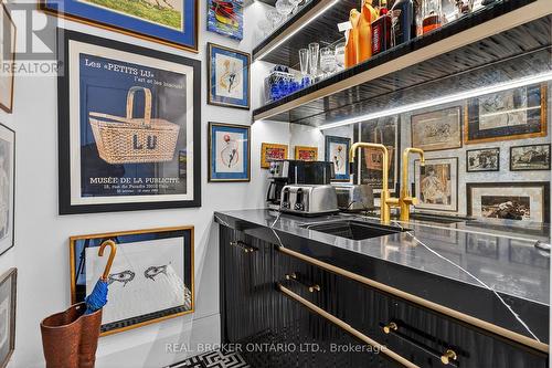 711 Beach Boulevard, Hamilton, ON - Indoor