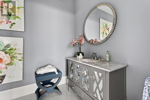 711 Beach Boulevard, Hamilton, ON - Indoor Photo Showing Other Room