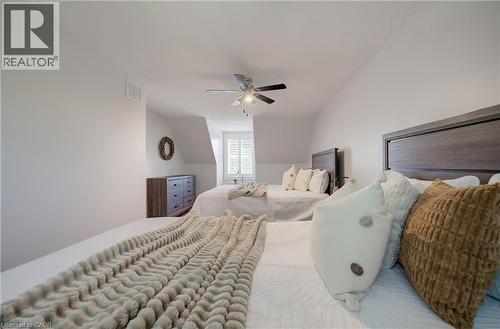 292 Grand Ridge Drive, Cambridge, ON - Indoor Photo Showing Bedroom