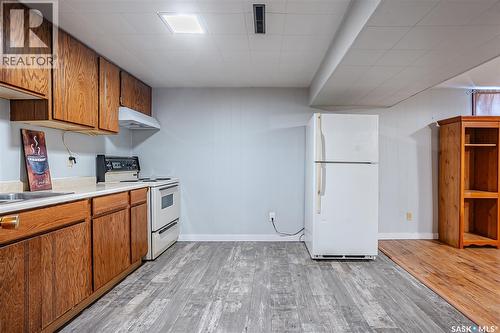 1309 I Avenue N, Saskatoon, SK - Indoor Photo Showing Kitchen