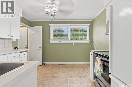 1309 I Avenue N, Saskatoon, SK - Indoor