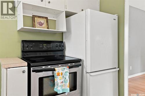 1309 I Avenue N, Saskatoon, SK - Indoor Photo Showing Kitchen
