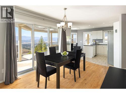 877 Toovey Road, Kelowna, BC - Indoor Photo Showing Dining Room