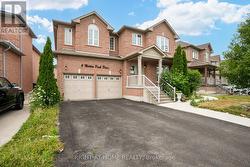 6 HIDDEN PEAK DRIVE  Brampton, ON L6R 3G8