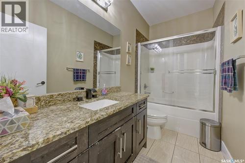 619 Maple Crescent, Warman, SK - Indoor Photo Showing Bathroom
