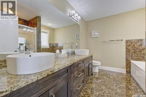619 Maple Crescent, Warman, SK - Indoor Photo Showing Bathroom