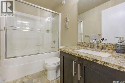 619 Maple Crescent, Warman, SK - Indoor Photo Showing Bathroom