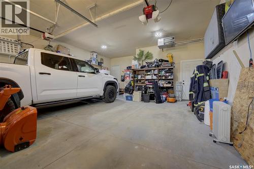 619 Maple Crescent, Warman, SK - Indoor Photo Showing Garage