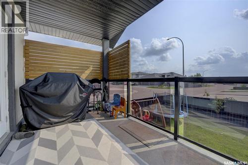 619 Maple Crescent, Warman, SK - Outdoor With Exterior