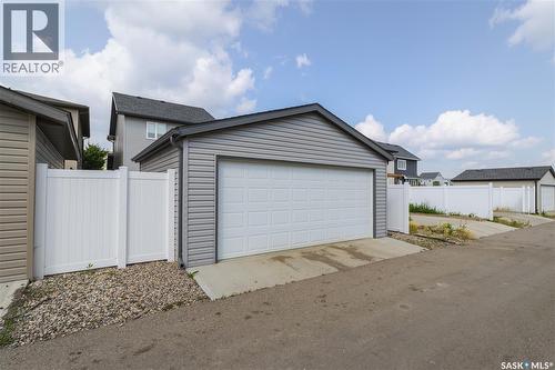 5157 Buckingham Drive E, Regina, SK - Outdoor With Exterior