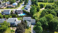 61 AMBERWOOD CRESCENT  Ottawa, ON K2E 7C2