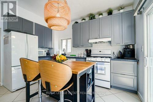 82 August Avenue, Toronto, ON - Indoor Photo Showing Kitchen