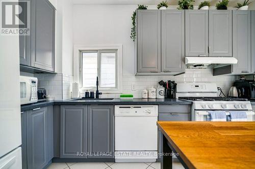 82 August Avenue, Toronto, ON - Indoor Photo Showing Kitchen