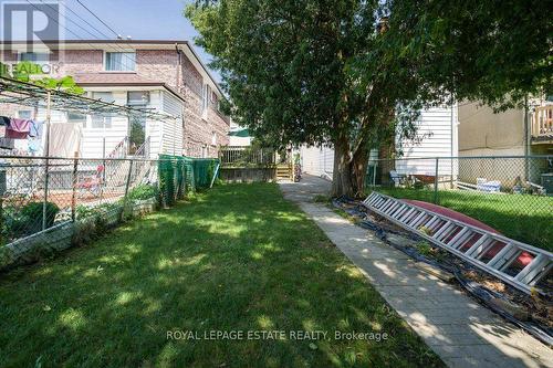 82 August Avenue, Toronto, ON - Outdoor