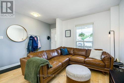 82 August Avenue, Toronto, ON - Indoor Photo Showing Living Room