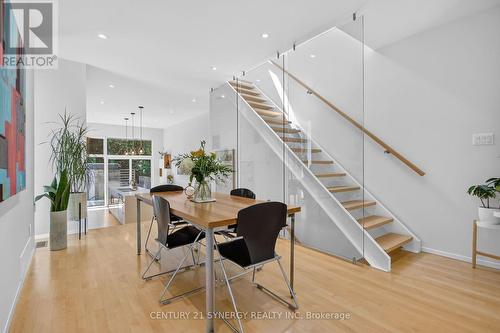 24 Stonehurst Avenue, Ottawa, ON - Indoor